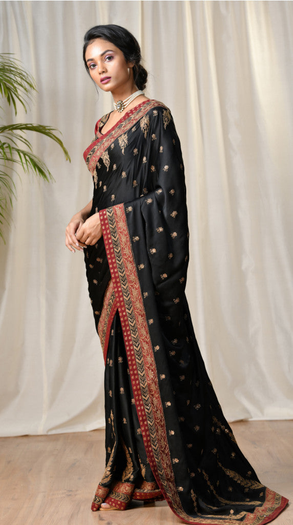 BLACK & BURGUNDY EMBROIDERED SAREE WITH UNSTITCHED BLOUSE