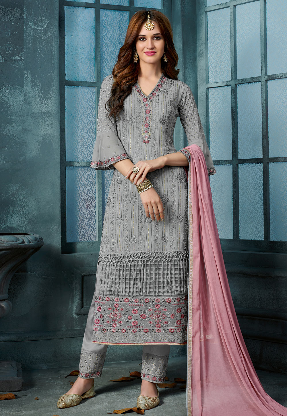Gray Georgette Kameez With Pant