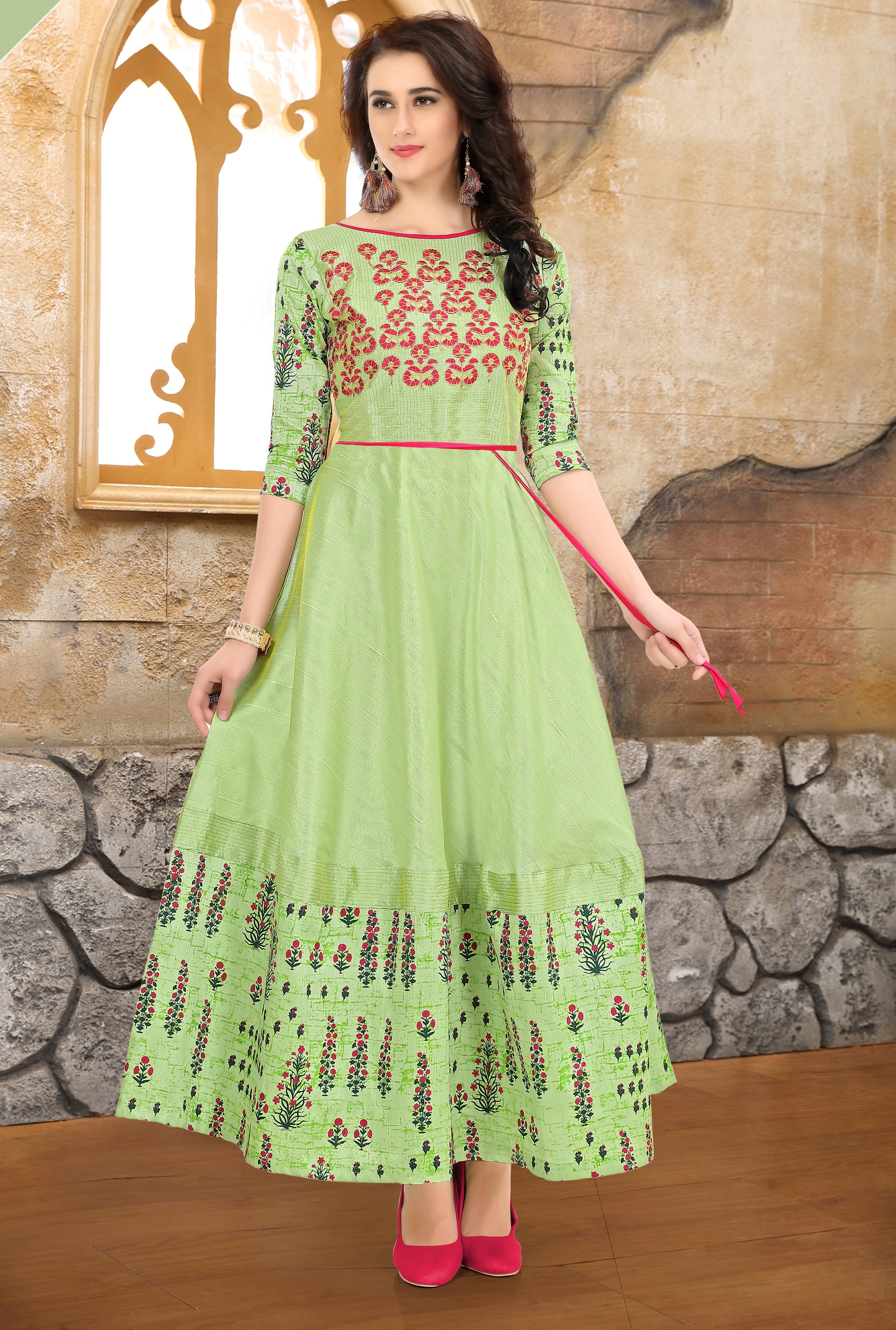 GREEN EMBROIDERED MULBERRY SILK SEMI-STITCHED GOWN