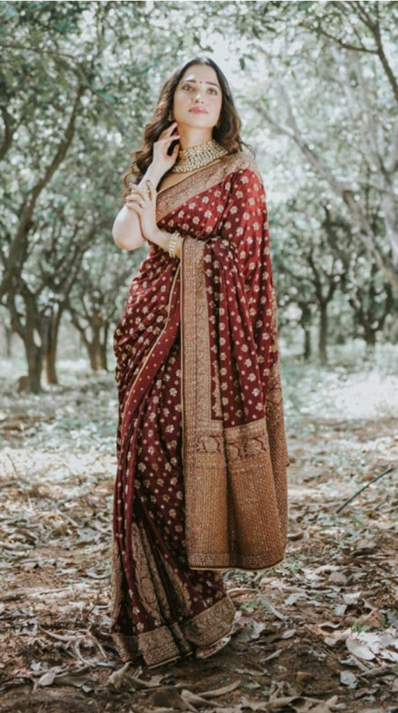 TAMANNAAH BHATIA'S BURGUNDY EMBROIDERED PAISLEY SAREE WITH UNSTITCHED BLOUSE