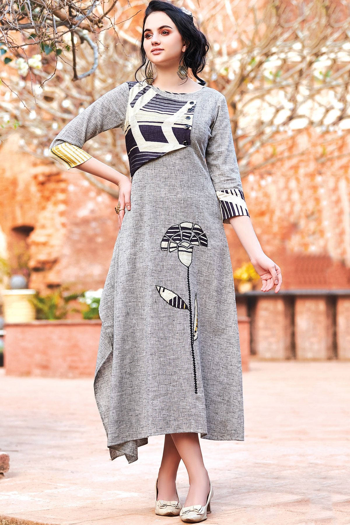 Grey & Blue Applique Embroidered Cotton Kurti